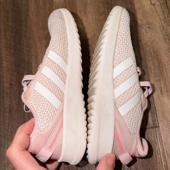 Toddler Girls Adidas Tennis Shoes no tie size 10 - Picture 5 of 7